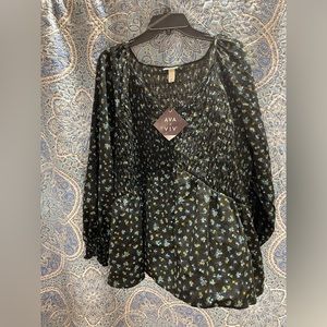 Black floral long sleeve elastic top shirt blouse